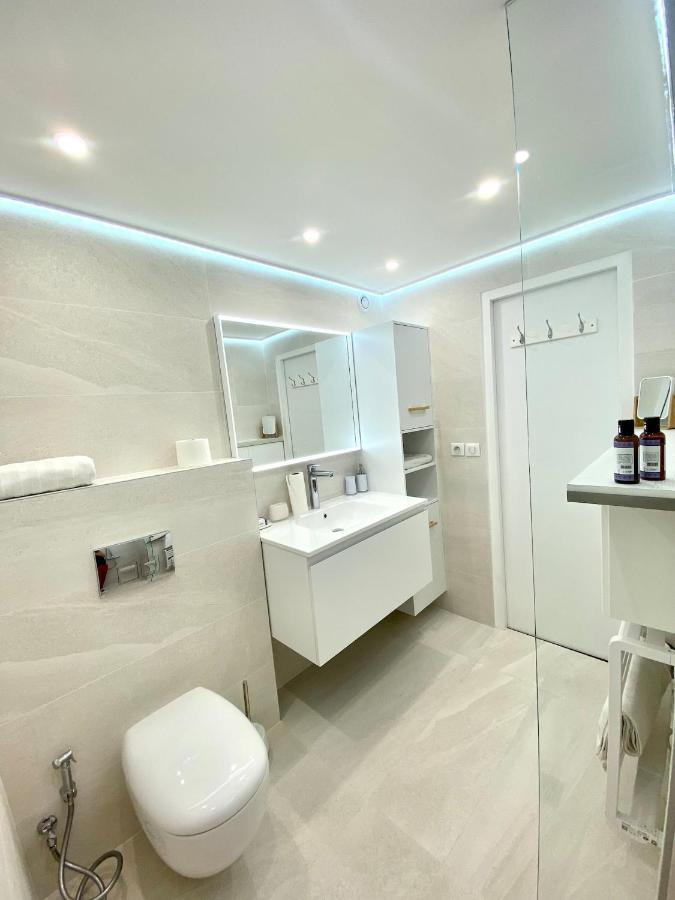 Appartement Luxe - 3 Pieces Avec Vue Mer, Piscine Et Tennis Nice Bagian luar foto